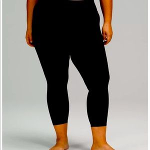 NWOT Lululemon Wunder Under High-Rise Crop 23" black Camo sz 10